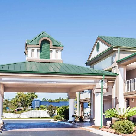 Hotel Super 8 By Wyndham Marianna Esterno foto